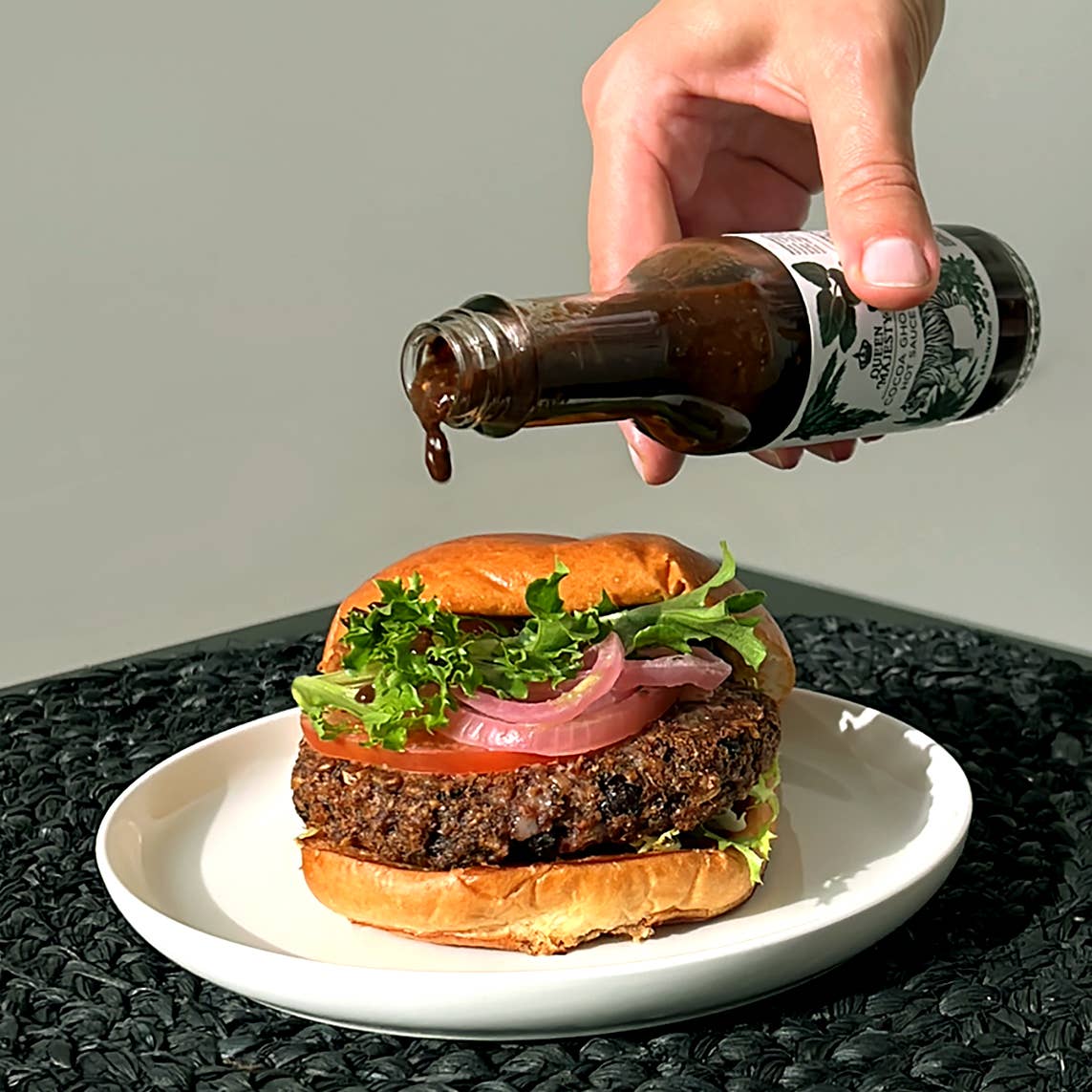 Queen Majesty Hot Sauce - Cocoa Ghost Hot Sauce - 147 ml